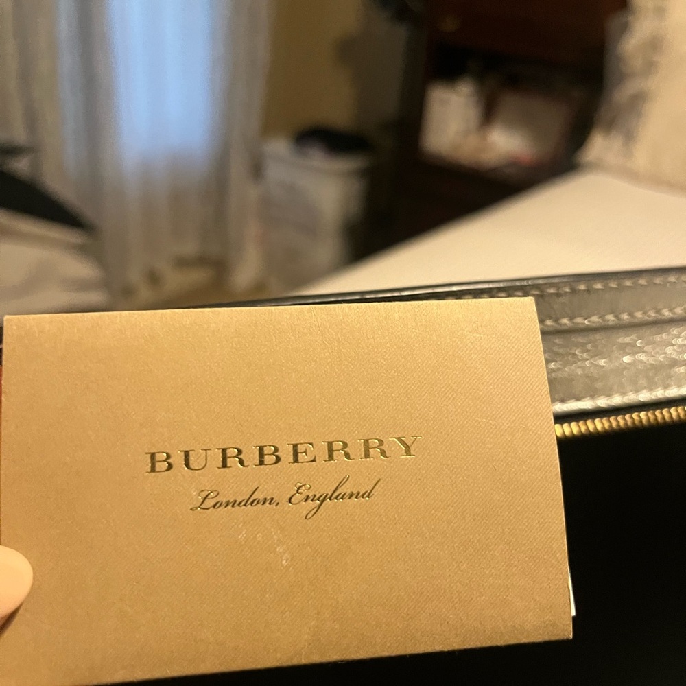 Authentic Burberry Beige Plaid Tote with Silver Trim - Picture 4 of 9